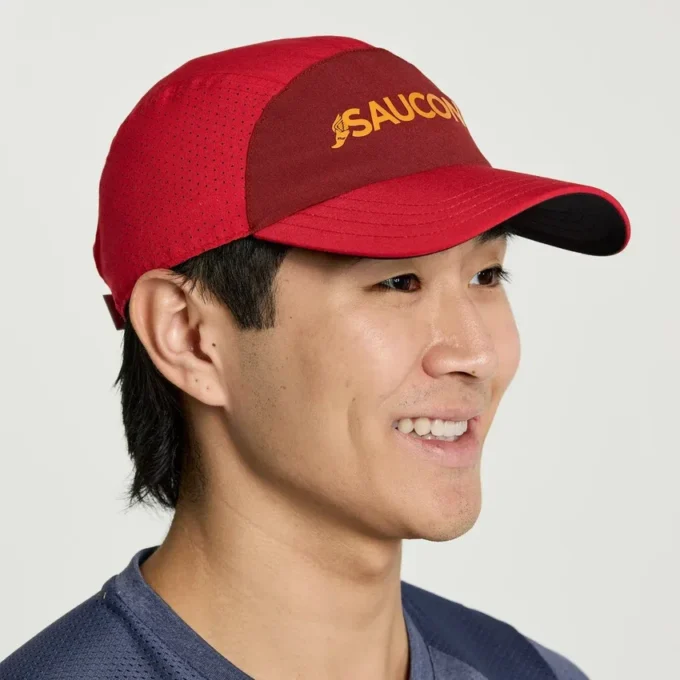 Outpace hat