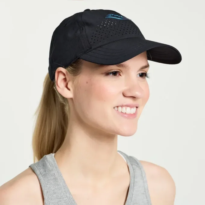 Outpace petite hat